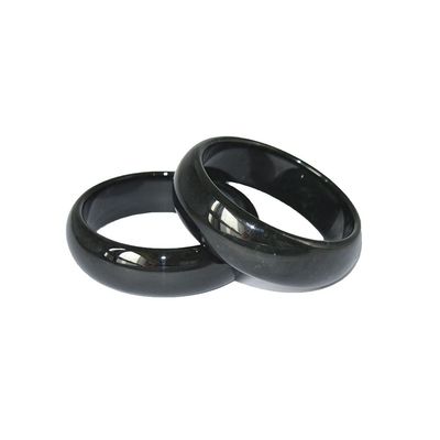 Polished Hetian Jade Nephrite Green Bangle Bracelet with Traditional Chinese Style Design (Полированный хетианский нефритовый нефритовый зеленый браслет с традиционным китайским дизайном)