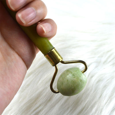 Настроенный логотип доступен 100% натуральный Xiuyan Jade Face Guasha Roller Green Jade Facial Gua Sha Massager Stone Skin Care