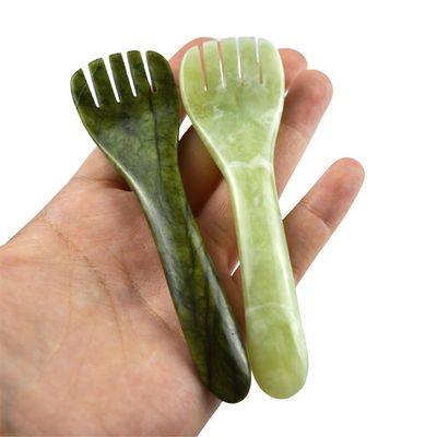 Настраиваемый логотип доступен светлый зеленый Xiuyan Jade Gua Sha форма ложки Акупунктурная ручка для глаз Акупунктура ложка массажник