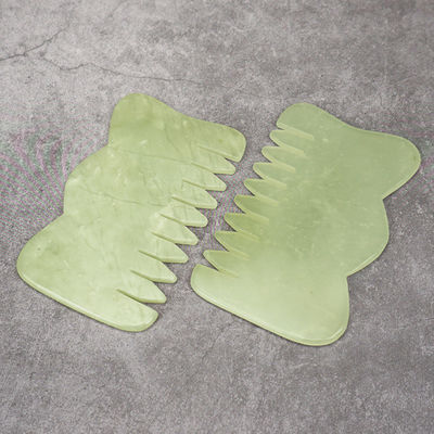 Настраиваемый логотип доступен в форме M Jade Gua Sha Stone Head Massager для ухода за здоровьем волос и массажа головы в салоне красоты