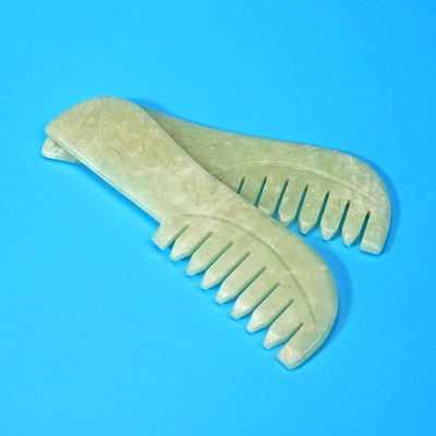 Естественный Xiuyan Jade Gua Sha Массажный гребец для кожи головы Нефритовый камень Уход за головой Массажер для волос Гуаша Расслабляющий инструмент для массажа тела