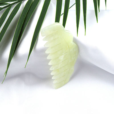 Xiuyan Jade Massage Comb 9.2cm*4.6cm Размер Светло-зеленый цвет Способствует кровообращению и улучшает сон