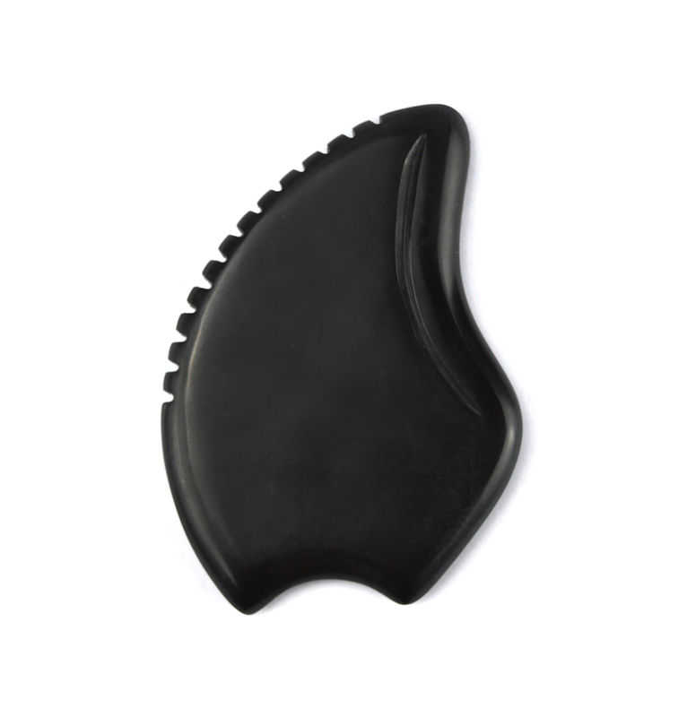 Доступный инструмент массажа Gua Sha с формой сердца из натурального черного бианского камня для расслабляющей медитации в спа-салоне
